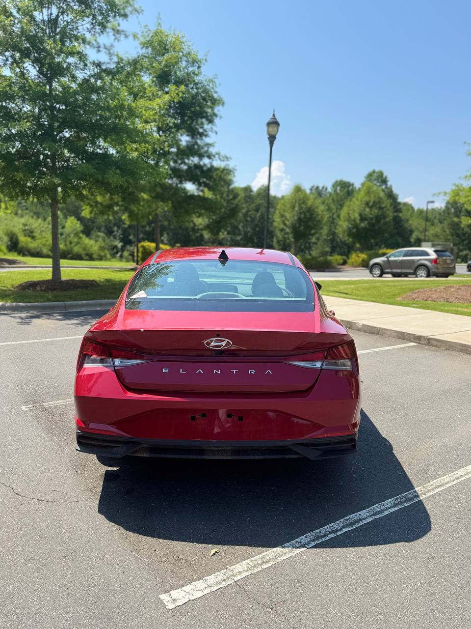Hyundai Elantra SEL (2023) - Gasoline